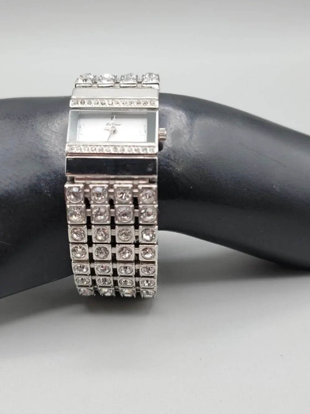 Vintage Da Vanci Rhinestone Encrusted Ladies Quartz Watch 24mm 7